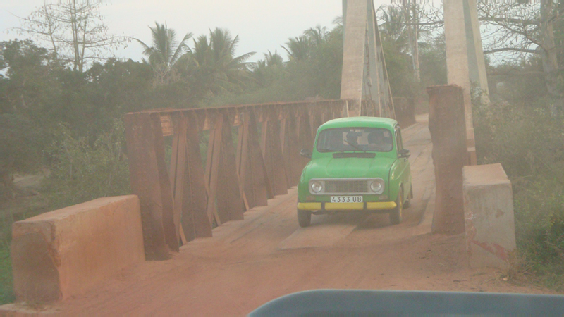 Jour_5_50_pont approche Morondave
