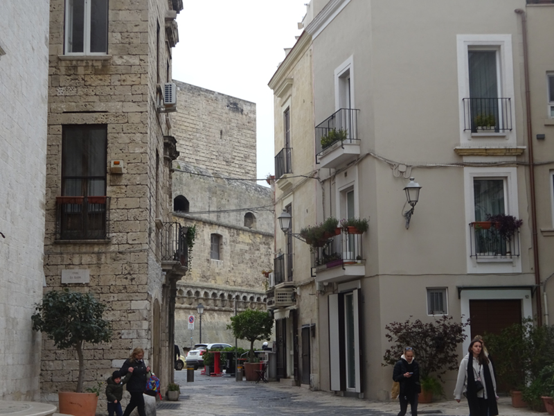 2023-04-03 15-28-55_Bari