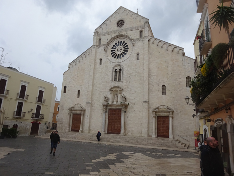 2023-04-03 15-29-04_Bari