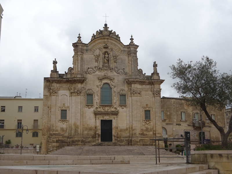 2023-04-04 13-47-03_Bari