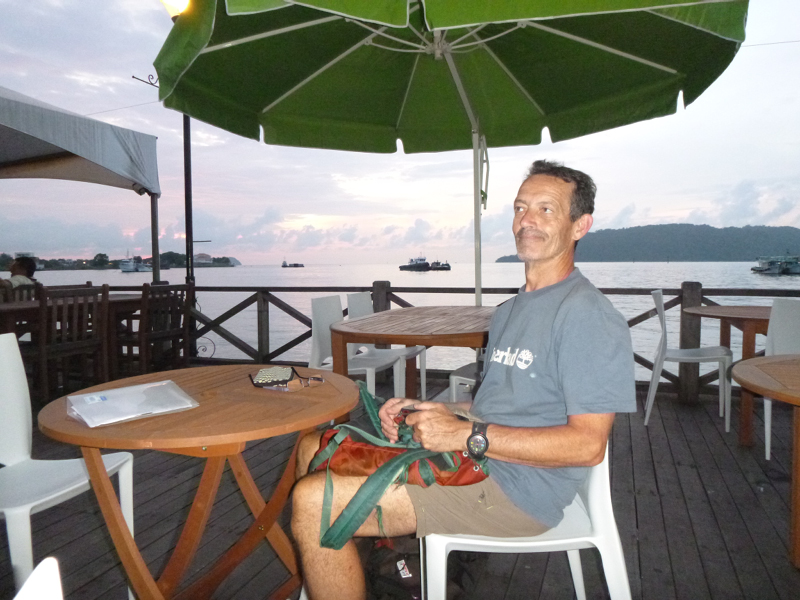 2012-10-13 17-59-34 - P1000648